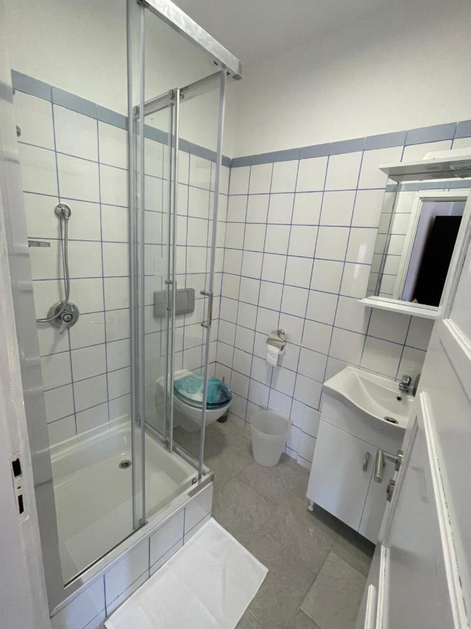 Pjacal Hotell Veli Lošinj Eksteriør bilde